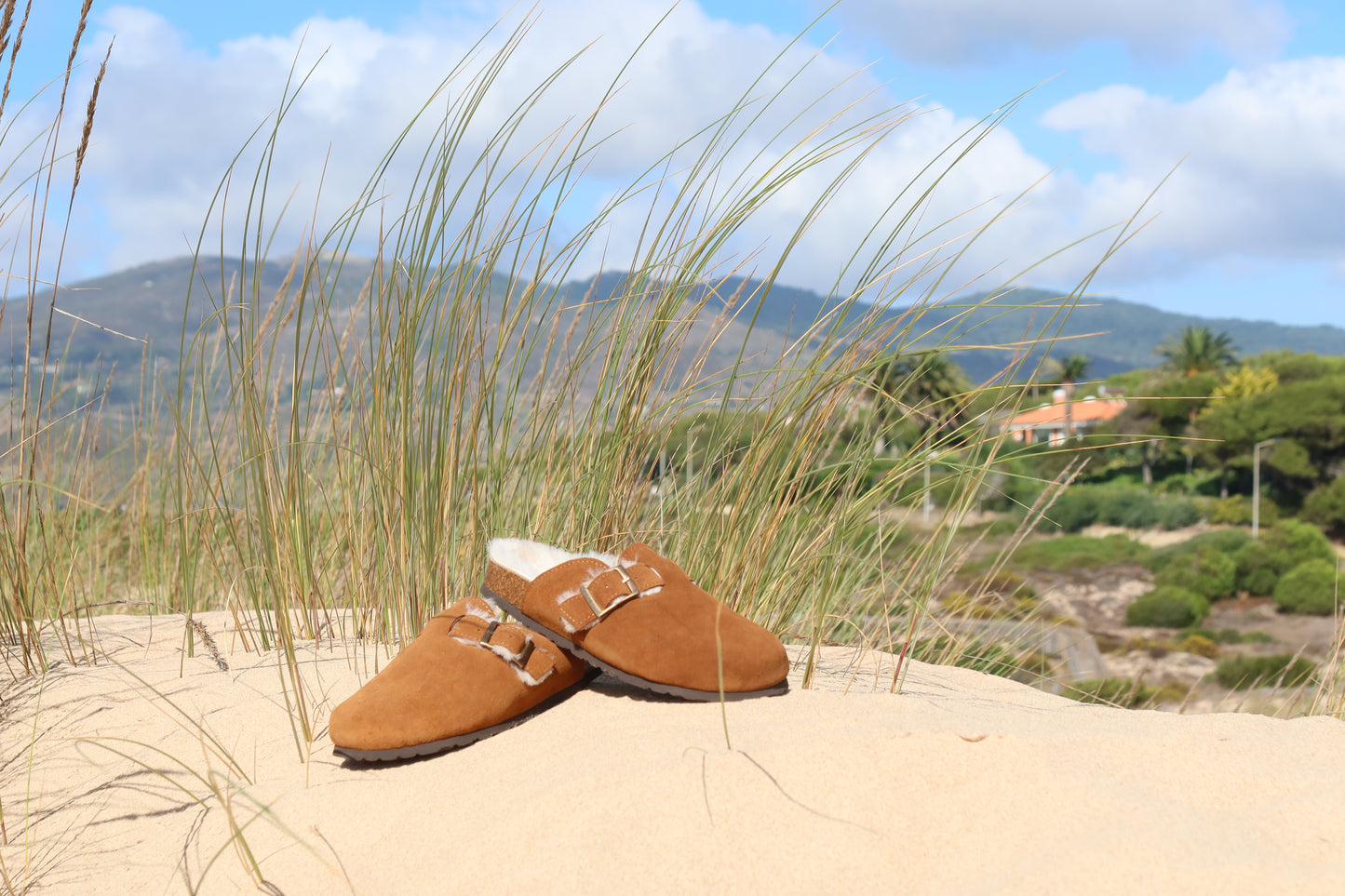 Entre no luxo e no conforto com os nossos chinelos de fabrico português!